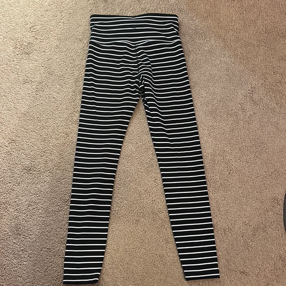 Athleta cropped leggings - Picture 3 of 4